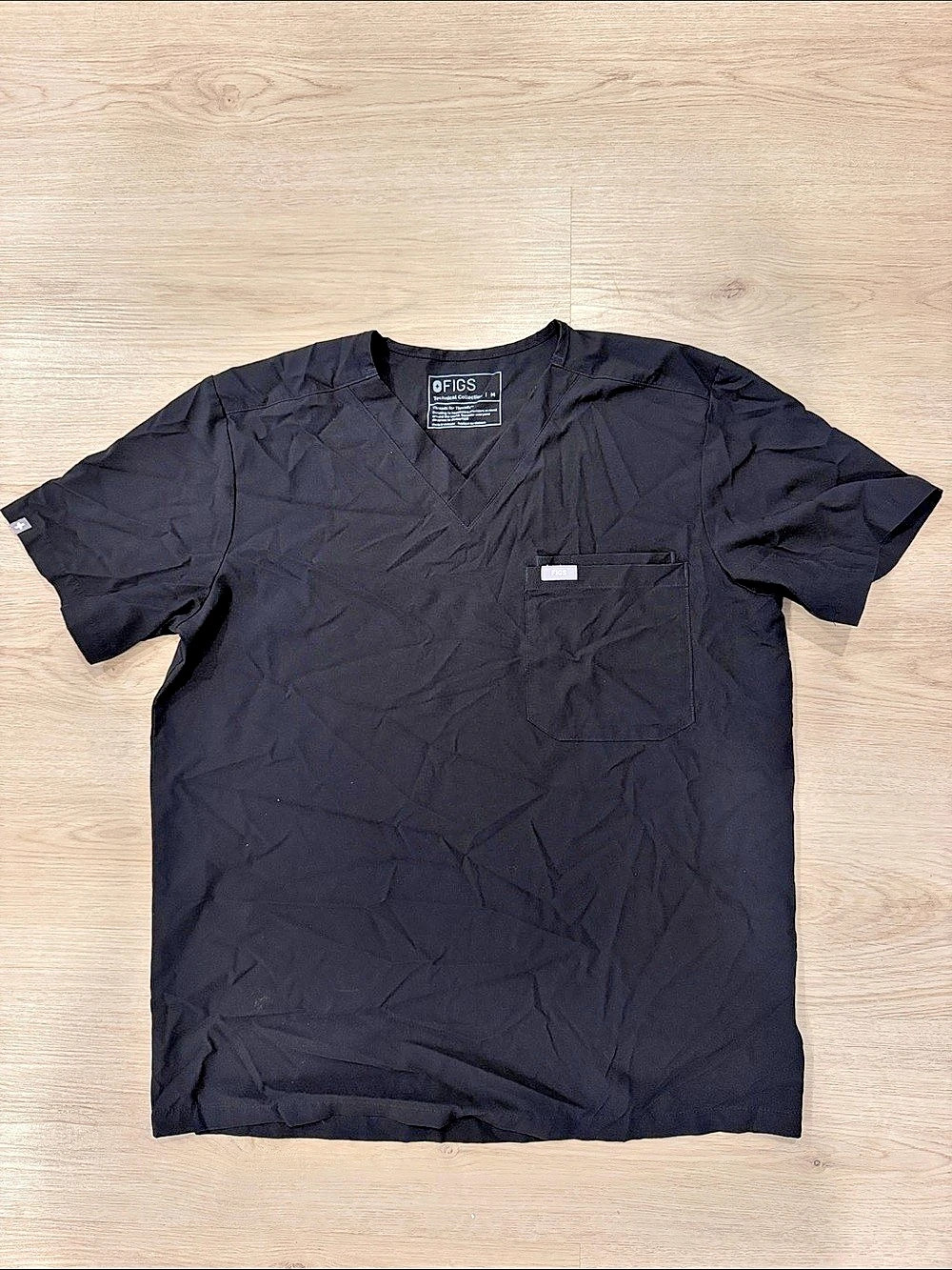 FIGS Scrub Top Short Sleeve in Black Size Medium